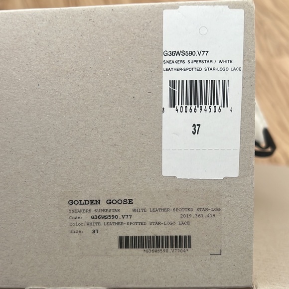 Golden Goose Superstars size 37 white with leopard spotted star and gold tab - Picture 10 of 10